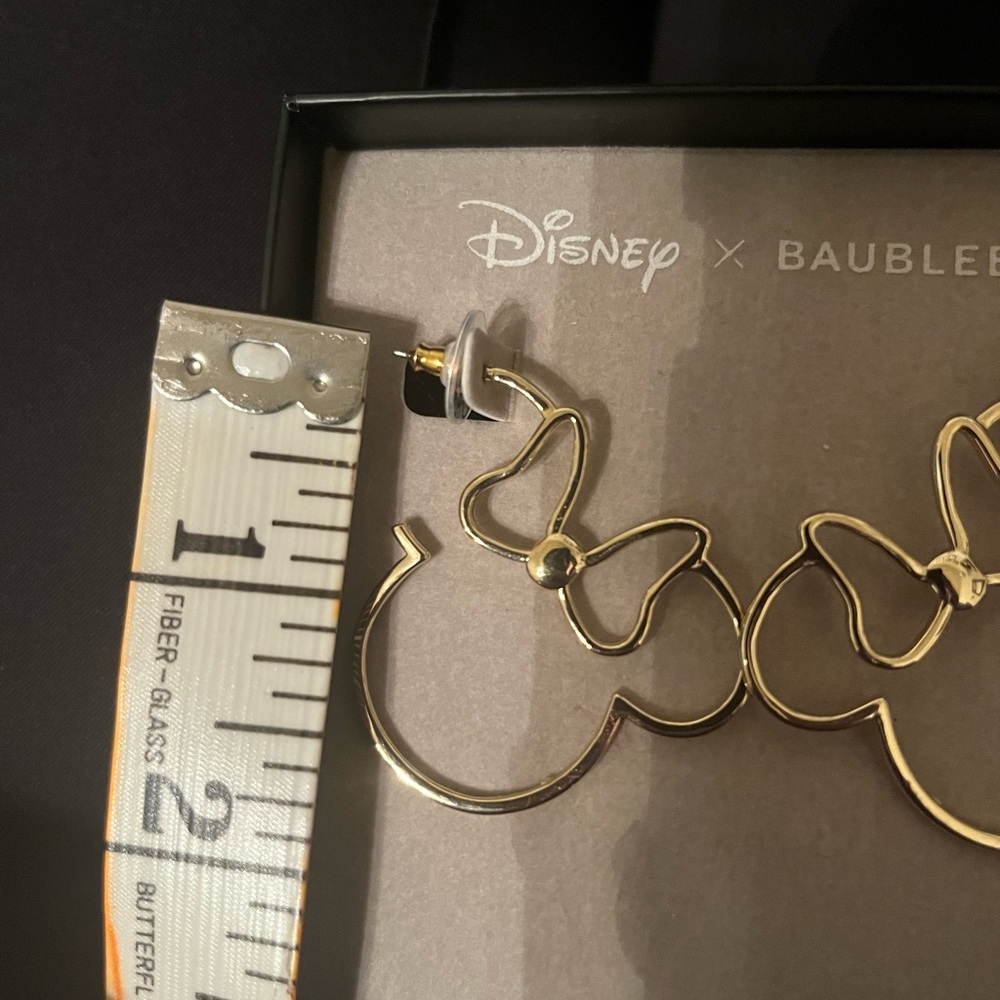 New Baublebar Disney gold Minnie outline earrings - Picture 5 of 5